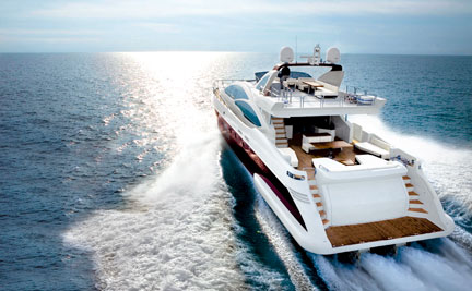Luxury Azimut Yacht 