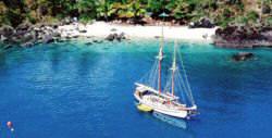 great barrier reef yacht charter