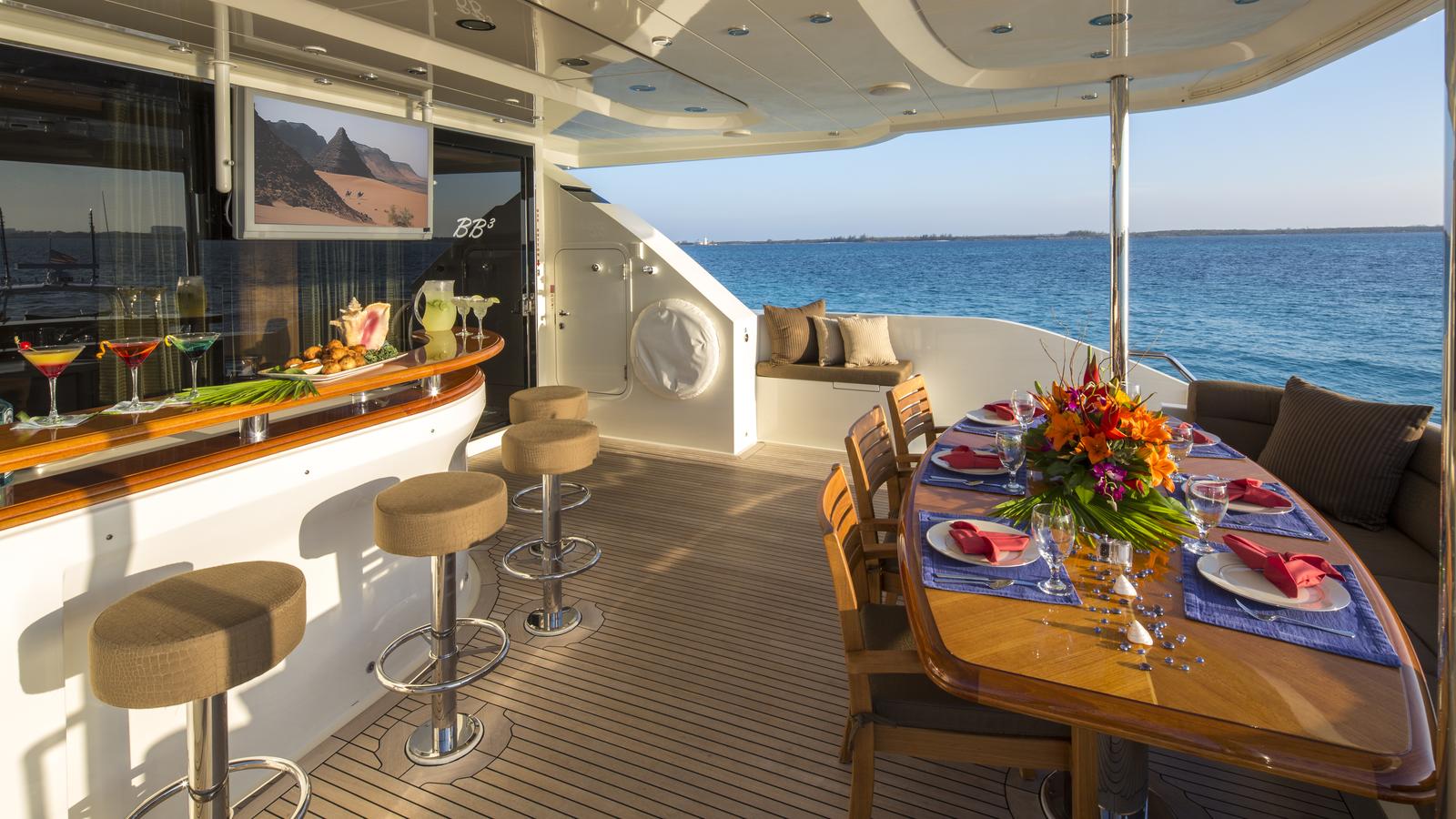 Aft Deck Image Gallery Amels yacht CALYPSO Upper aft deck Profile Aspect Yacht TOMMY's