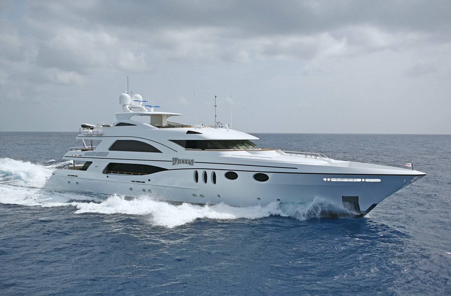 Yacht WHEELS, Trinity CHARTERWORLD Luxury Superyacht Charters