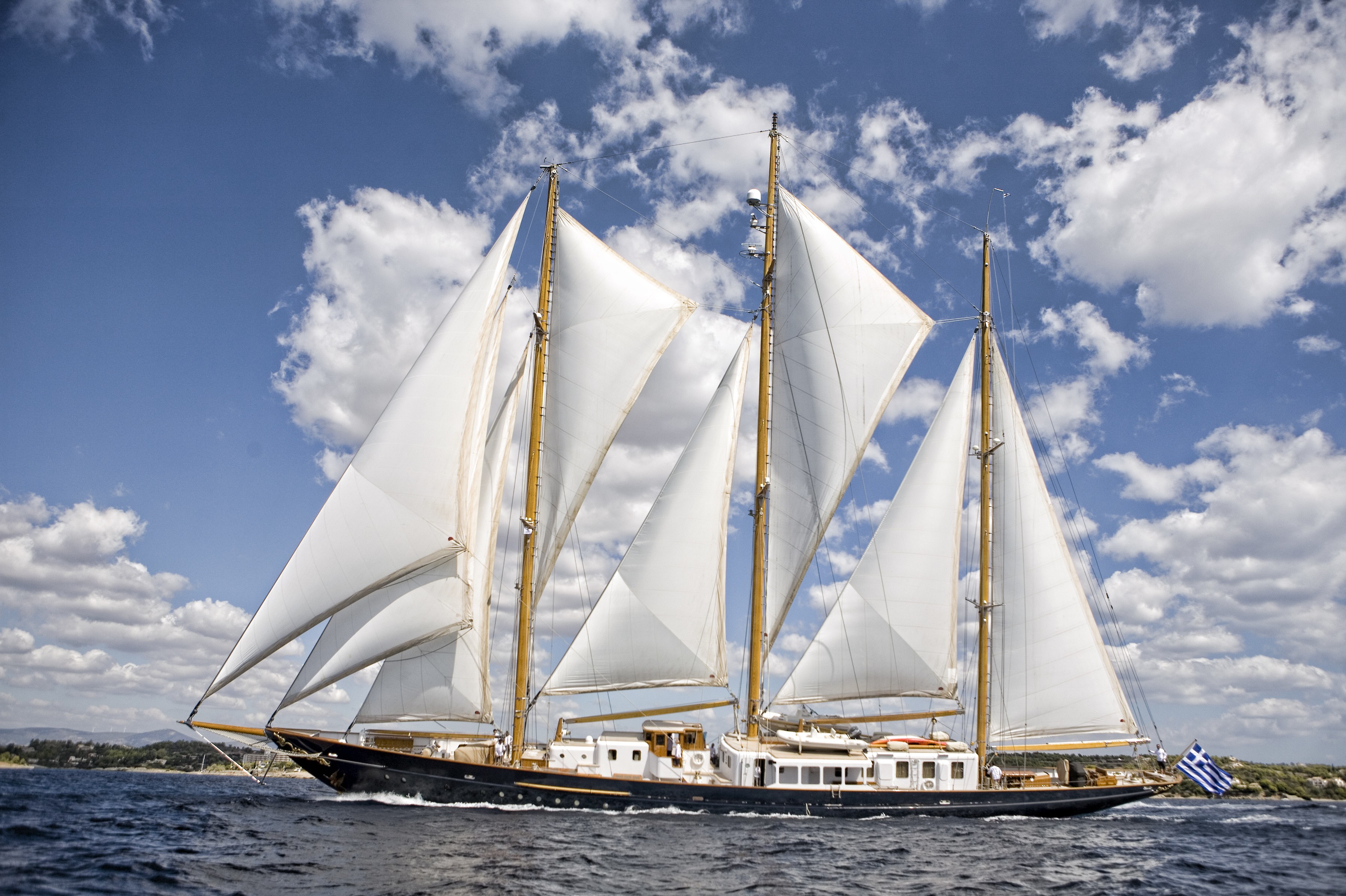 Yacht FLEURTJE, NV de Vries CHARTERWORLD Luxury Superyacht Charters