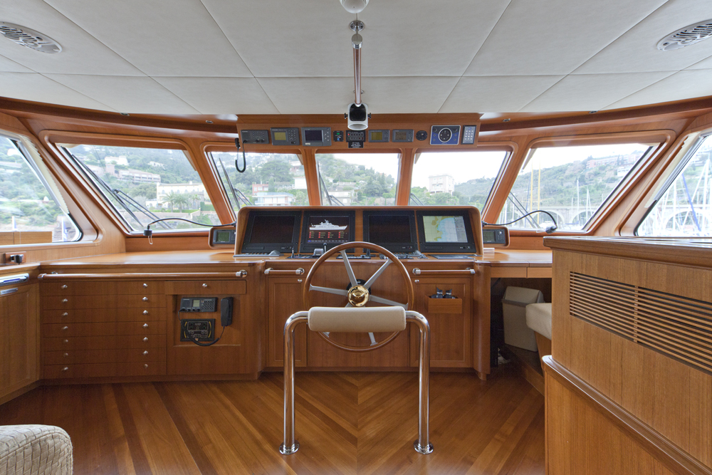 Station Image Gallery Helm Station Helm Station Luxury Yacht