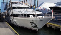 121-Super-Yacht-FF1