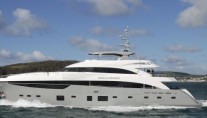 40m-luxury-motor-yacht-Imperial-Princess-by-Princess-Yachts
