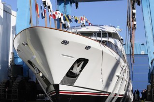 Benetti-121-FF1-Superyacht1