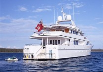 PURE BLISS - Stern View