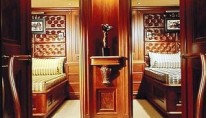 Tiara-wood