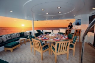 Yacht-6864-12