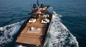 Yacht H2OME - aft
