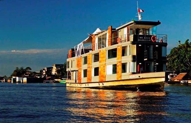 Motor Yacht AQUA on the Amazon Motor Yacht AQUA on the Amazon