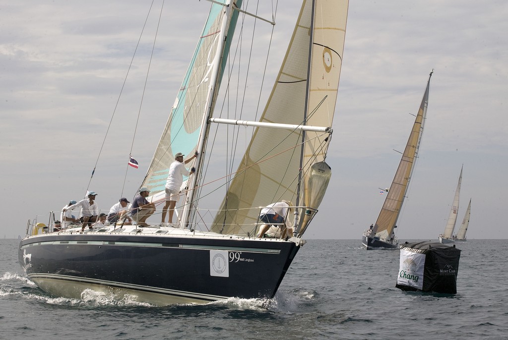 Phuket Kings Cup 2010 Luxury sailing yachts to chase Premier honours.