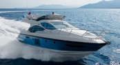 Azimut 45 Yacht Running