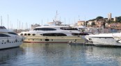 Majesty 125 luxury charter yacht Grenadines III