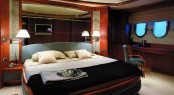 Azimut superyacht Cinque Master suite Azimut superyacht Cinque Master suite