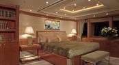 Luxury charter yacht OASIS - Master Suite