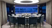 Sumptuous dining table for 12 guests - Superyacht Quinta Essentia