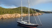 Luxury charter yacht Kestrel 106