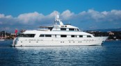 Luxury charter yacht Lionshare