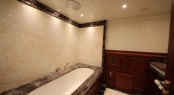 Luxury yacht Bilgin 160 Classic Guest Bathroom