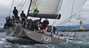 The crew of 2011 RORC Yacht of the Year & Rolex Fastnet Race winner, Niklas Zennstr&Atilde;&para;m's JV 72, R&Atilde;&iexcl;n wear Henri Lloyd - Credit- Rolex:Carlo Borlenghi