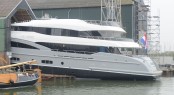 Hakvoort YN247 motor yacht Apostrophe at launch