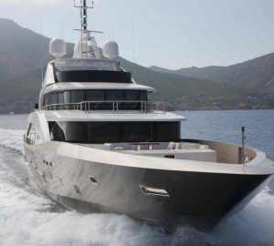 Motor yacht La Pellegrina - front view