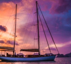 The graceful AVENTURE