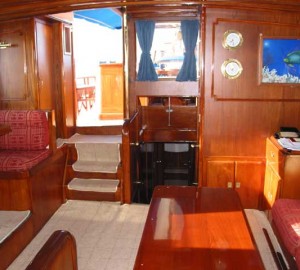 AILE BLANCHE - Upper Salon 2