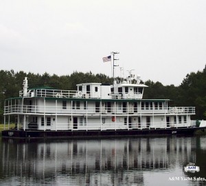 Dogwood - Dubuque Motor yacht