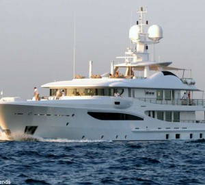 Lady Nag Nag - Photo Credit Frank Behrends