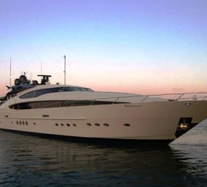 Motor Yacht Oneness