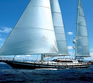 Yacht INFATUATION - Image by JONGERT B.V