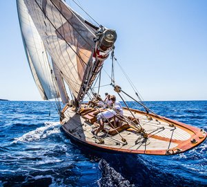 Classic Silver Bollard Regatta