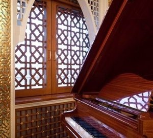 Close Up On Yacht LOALOAT AL BEHAR