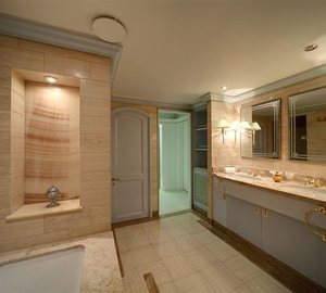 Bath Aboard Yacht LOALOAT AL BEHAR