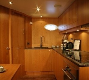 The 25m Yacht ORACLE II