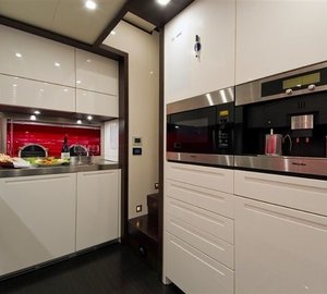 The 30m Yacht GOGAMIGOGA