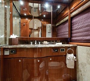 The 30m Yacht LIMITLESS