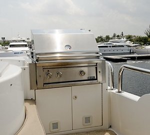 The 30m Yacht LIMITLESS