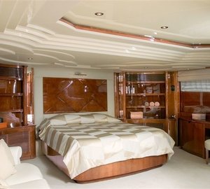 Main Master Cabin On Board Yacht LET IT BE
