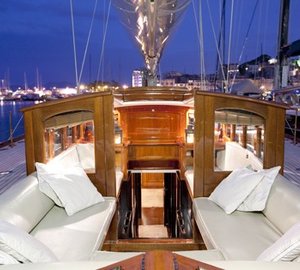 Lounge On Board Yacht SHAMROCK V