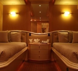 Twin Bed Cabin On Yacht BLUE BREEZE