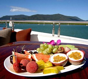 External Eating/dining On Yacht SEAFARIS