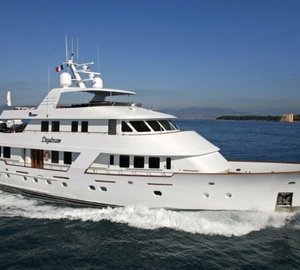 Overview: Yacht DAYDREAM's Cruising Captured