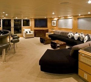 Premier Saloon On Board Yacht MAVERICK II