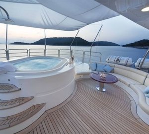 Jacuzzi Pool On Board Yacht HARMONY III