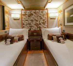 Starboard Twin Bed On Board Yacht IL SOLE