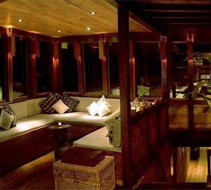 Saloon And Dining On Board Yacht SILOLONA