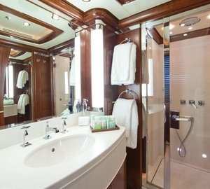 Guest's Bath On Yacht LATITUDE