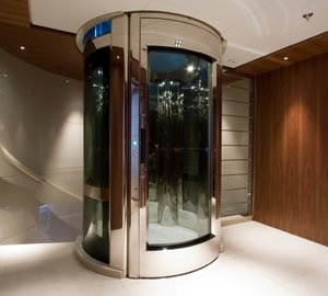 Elevator On Yacht SYNA